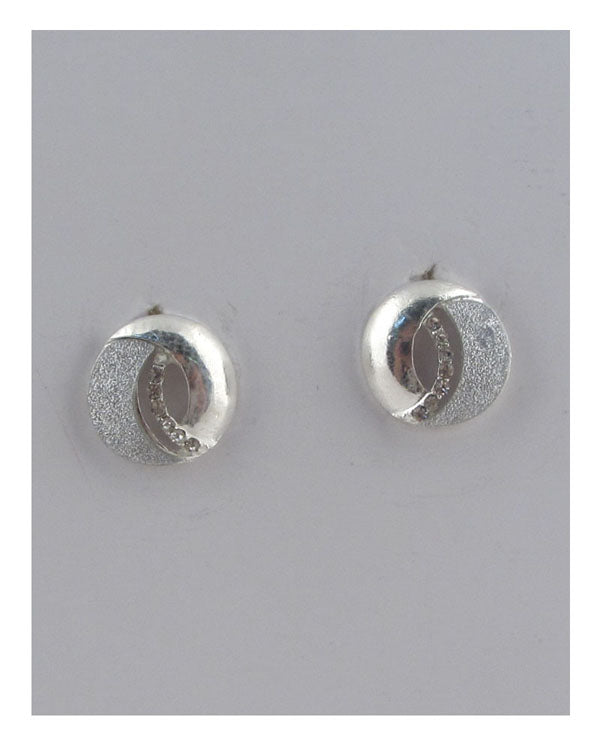 Stud earrings w/rhinestones