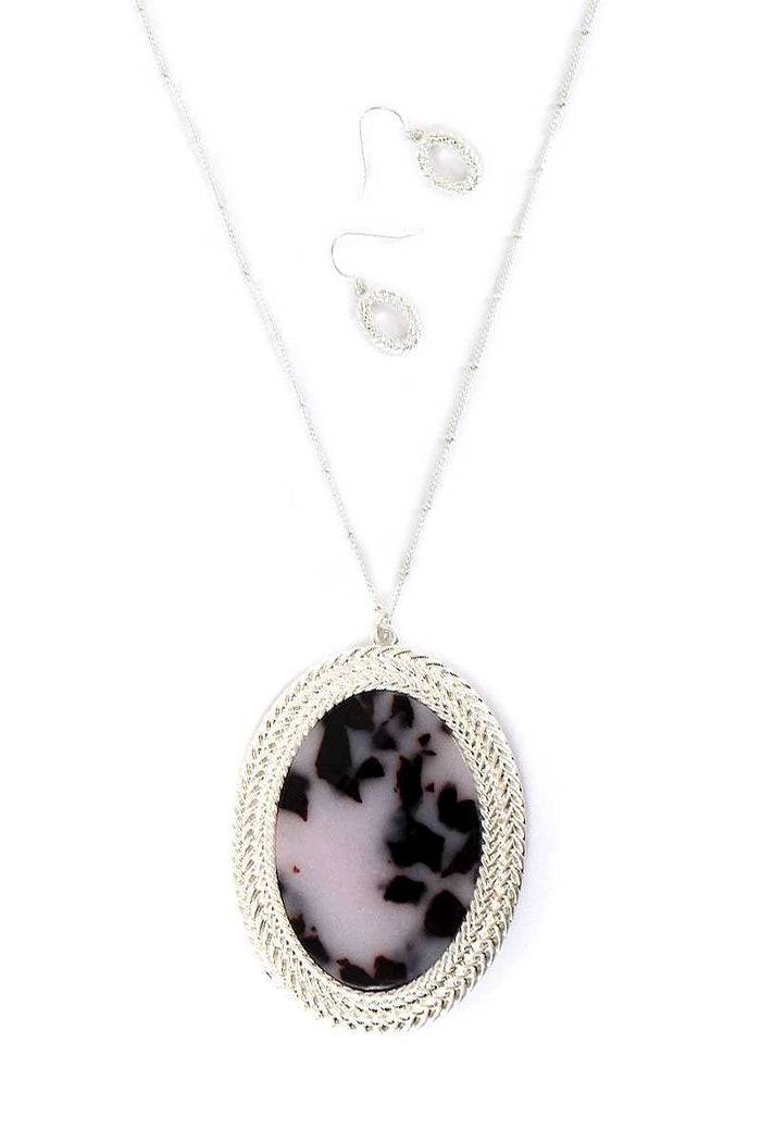 Acetate Oval Shape Pendant Necklace