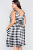 Plus Size Scoop Neck Side Pockets Checkered Gingham Midi Dres