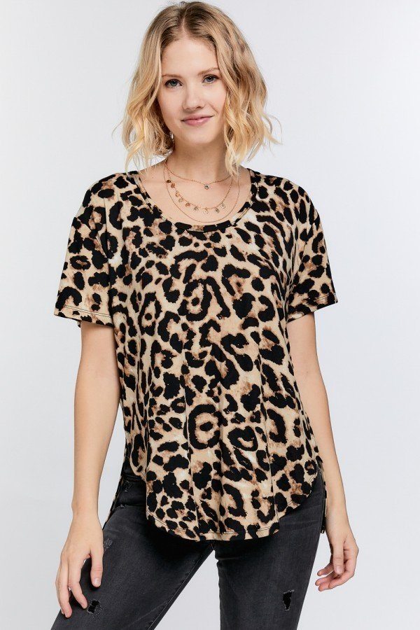 Wild Animal Print Round Neck Short Sleeve Tee